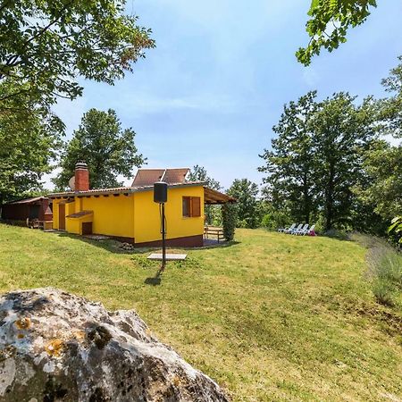 Vacation Home Latini Hum Екстериор снимка
