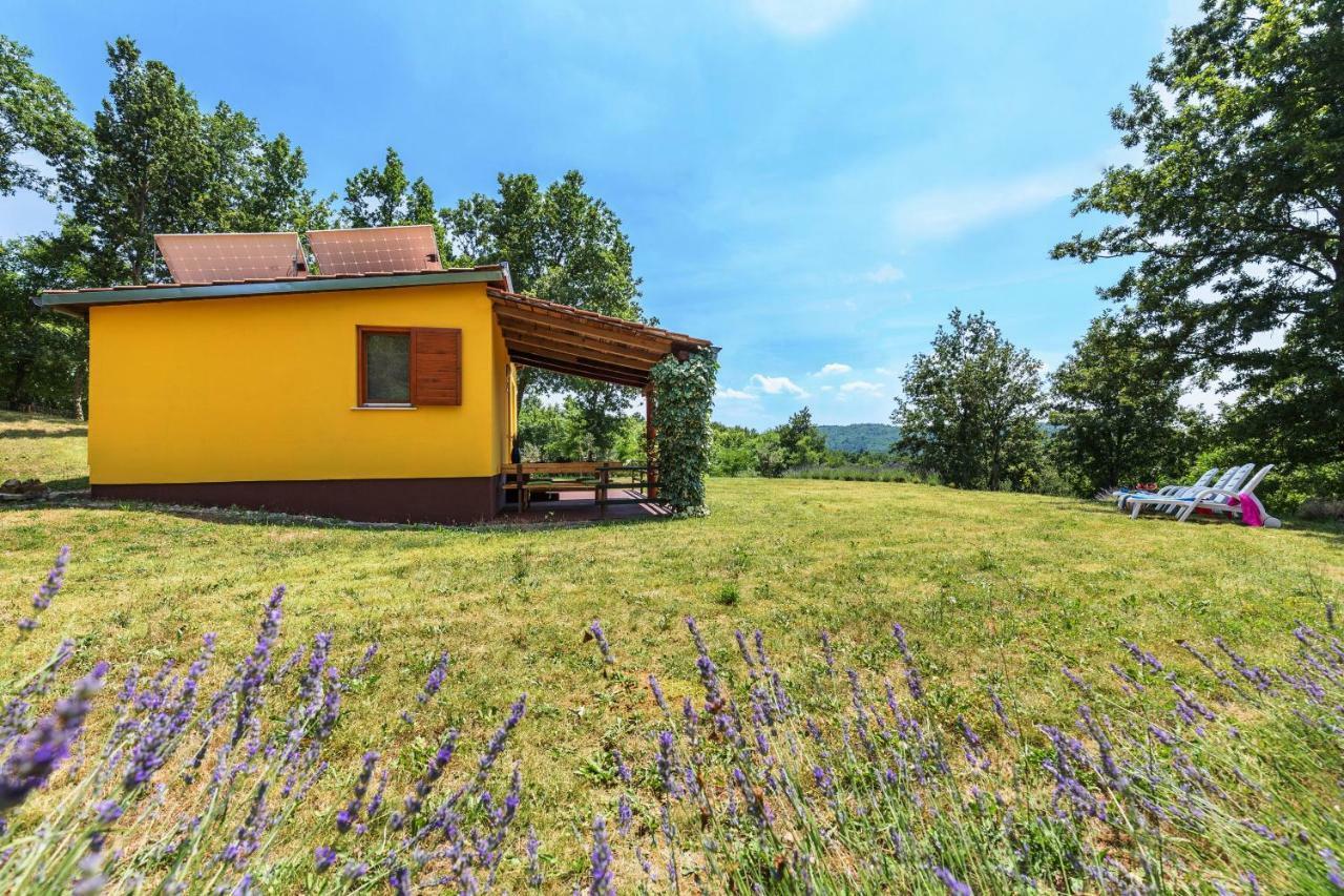 Vacation Home Latini Hum Екстериор снимка